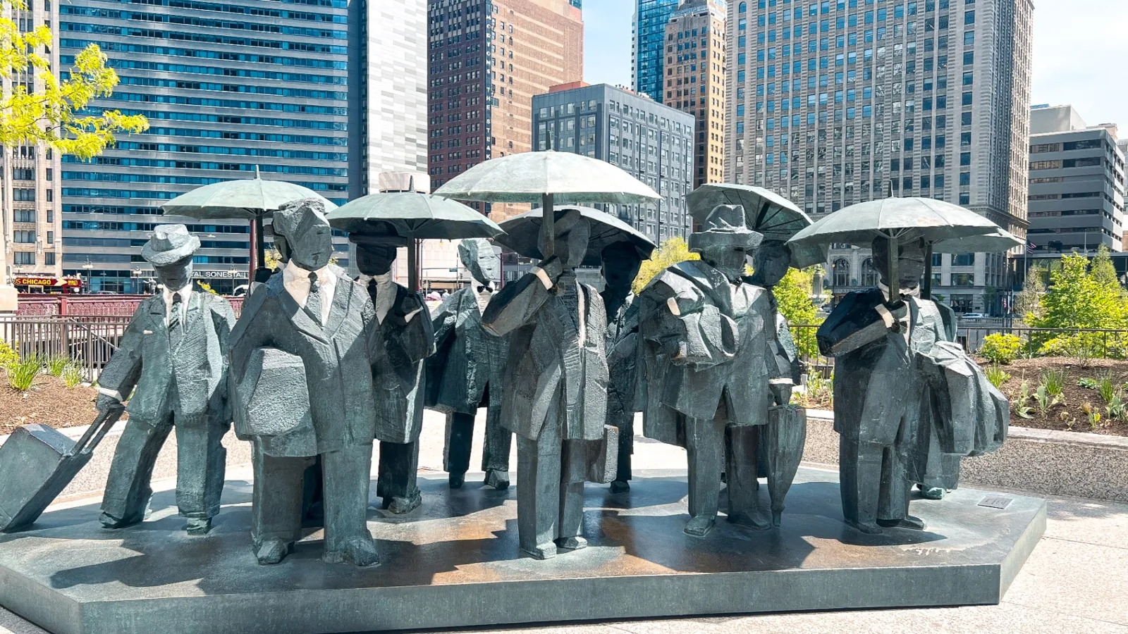Chicago umbrella statues